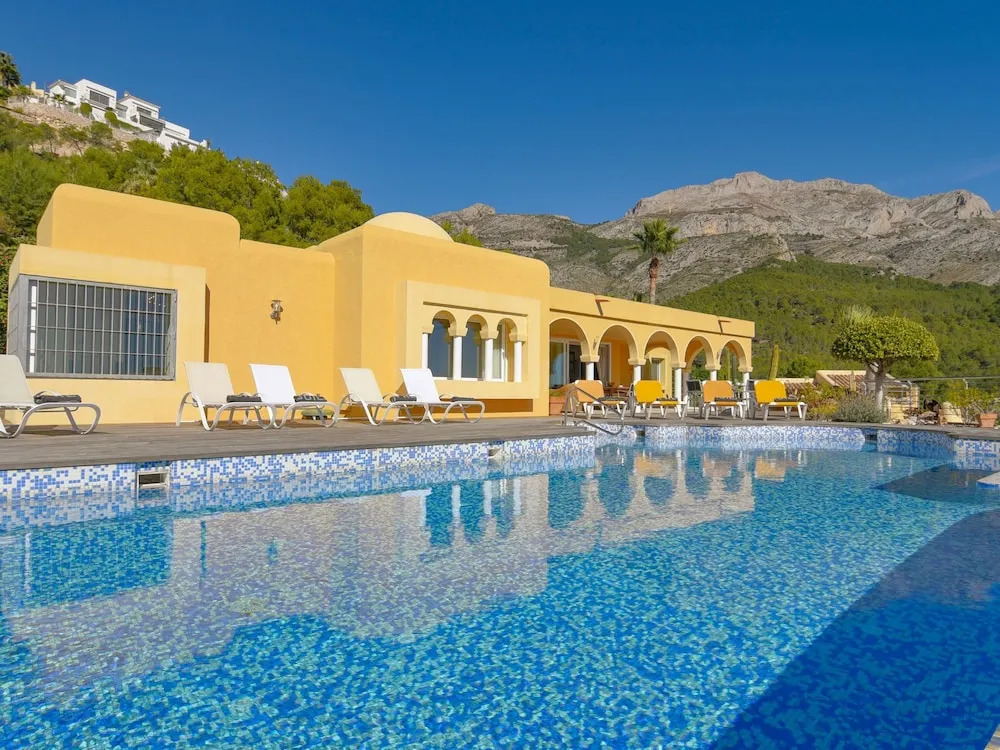 Splendid Villa in Artistic Village of Altea With Private Heated Pool
