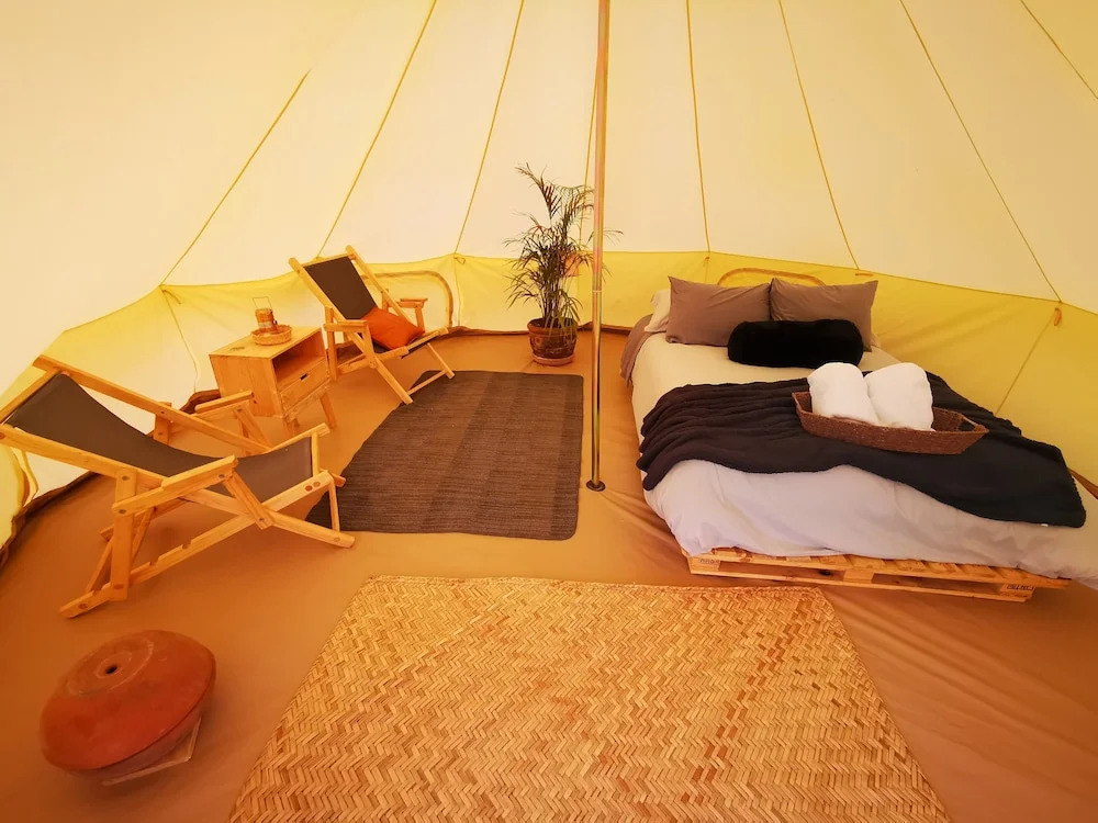 Nomada Camp