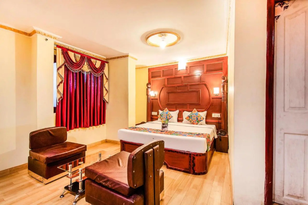 FabHotel Roshan Residency - Nr Kurinji Andavar Temple
