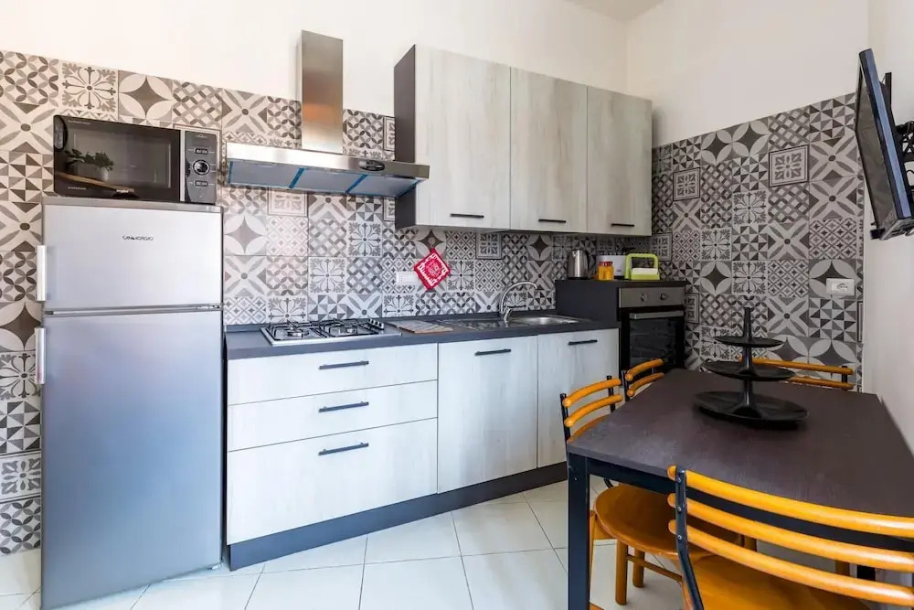Emanuele III - 4 bedroom apartment