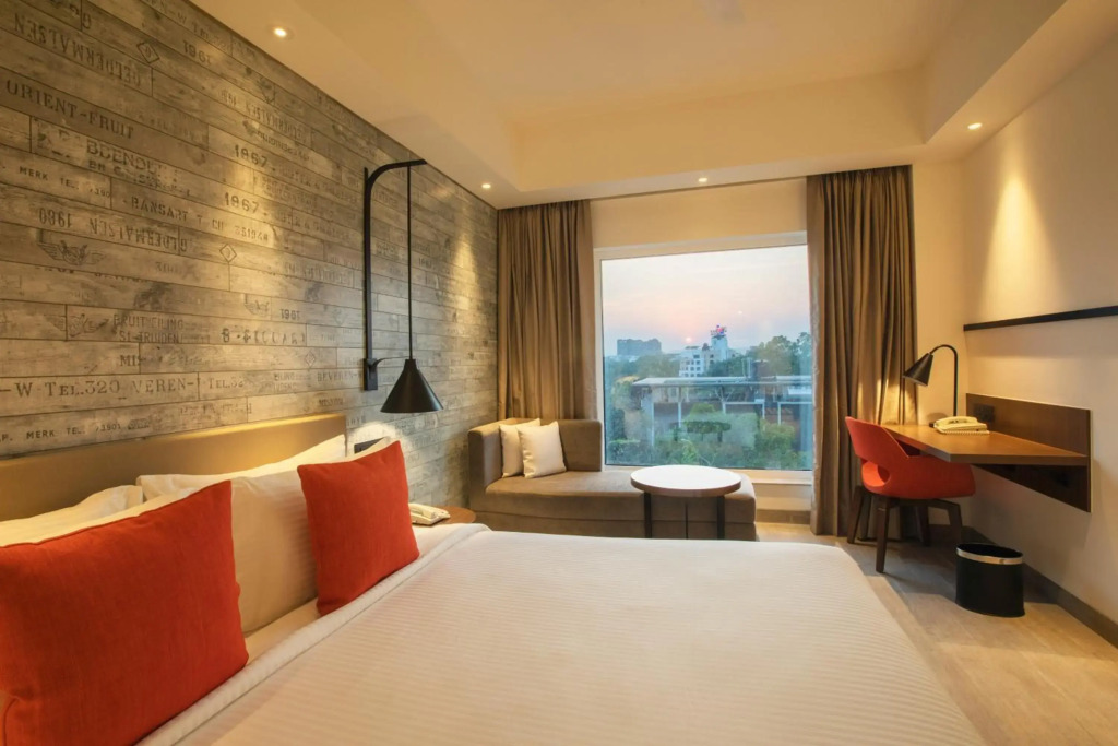 Lemon Tree Premier City Center Pune
