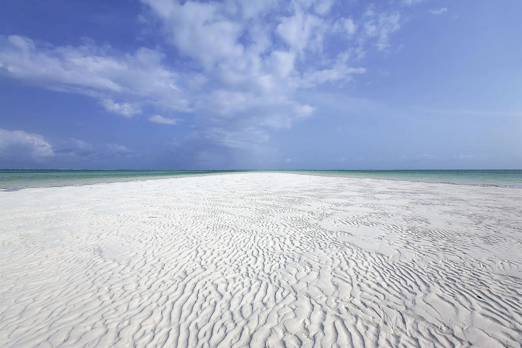 Jacaranda Beach Resort