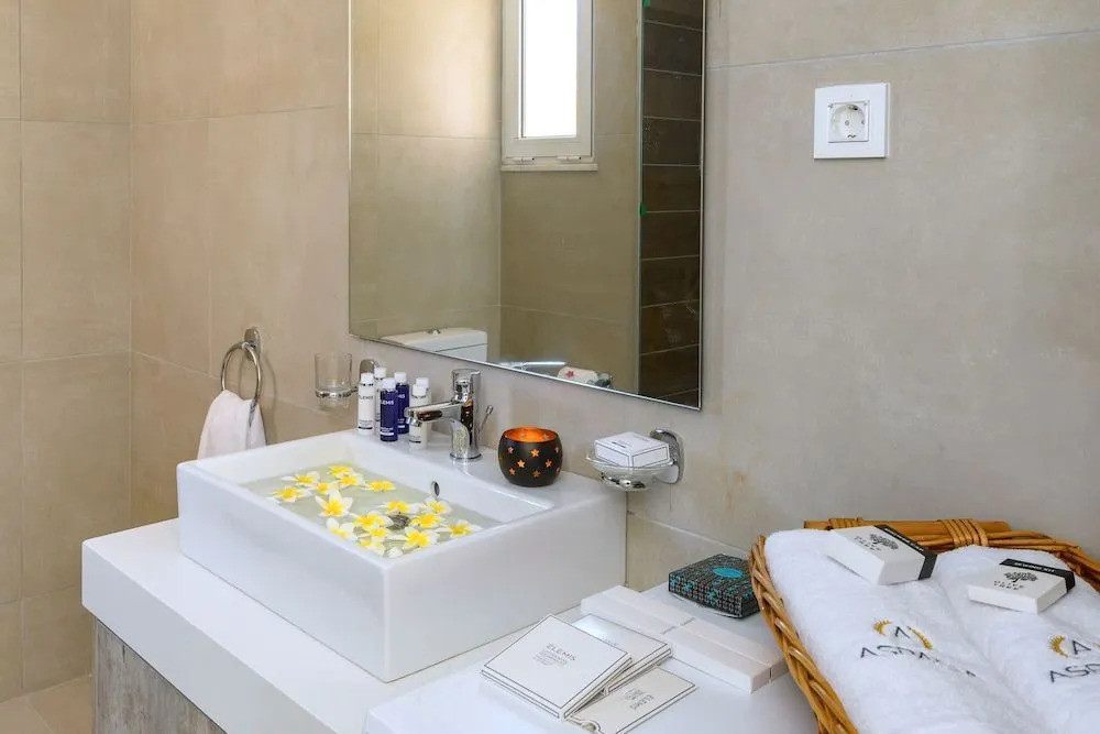 Aspasias Luxury Suite