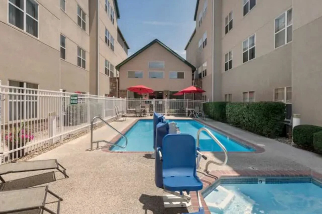 Homewood Suites by Hilton Kansas City/Overland Park