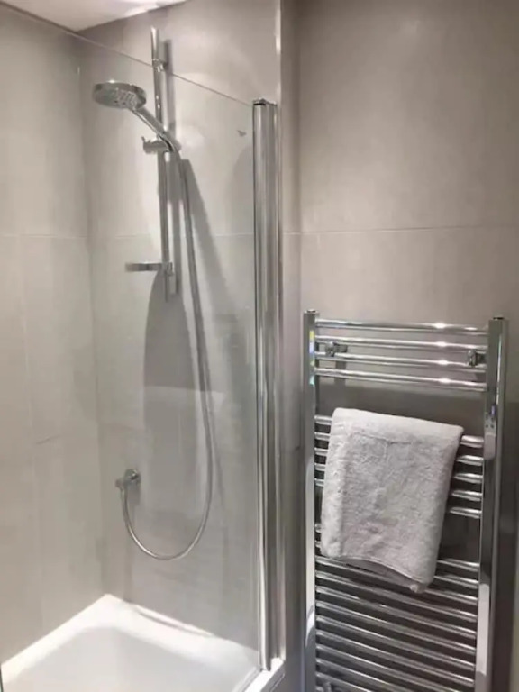 Studio Apartment In Putney