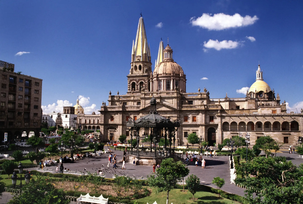 avid hotel Guadalajara Aeropuerto Norte by IHG