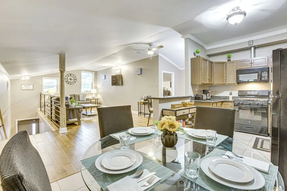 Historic Home + Carriage House in Mid-city Nola