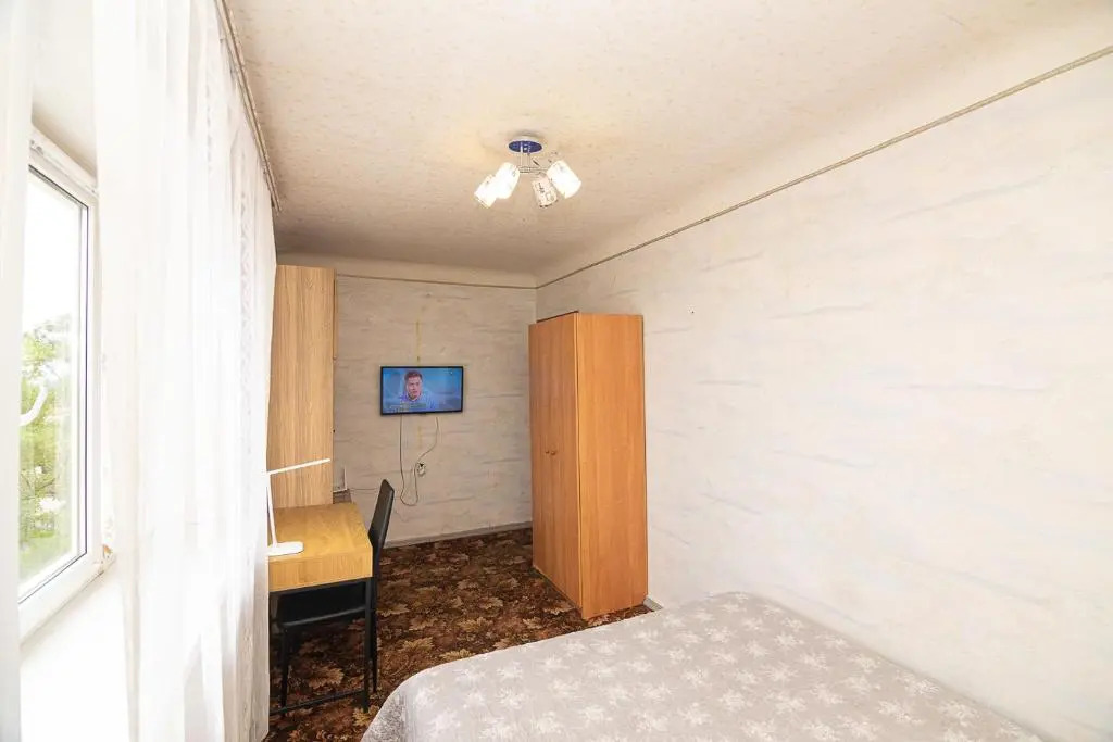 Comfortable apartments on Hrushevskogo street near 16 city hospital