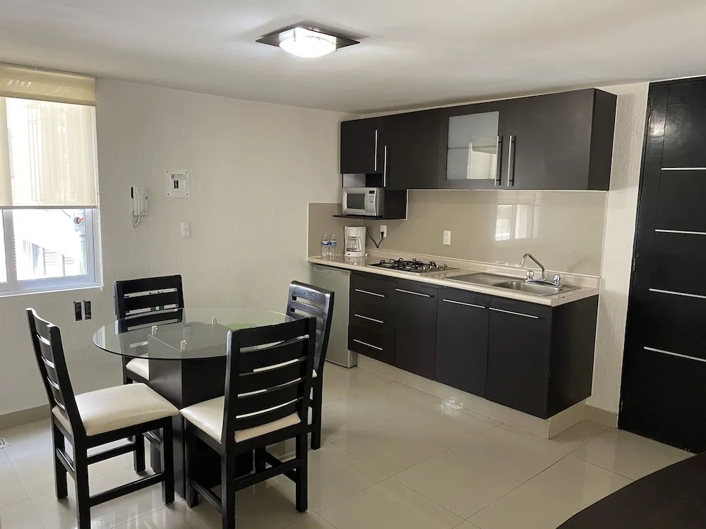 Grupo Kings Suites Chimborazo