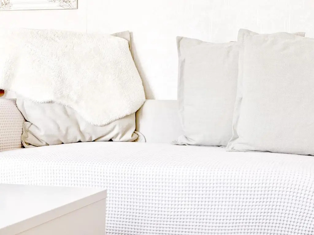 Ilona Apartments -"Home Away From Home"