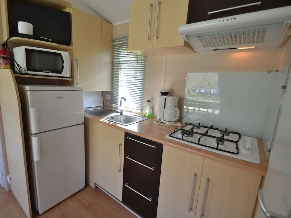 Cozy Mobile Home in Rome With Swimming Pool, Garden, Terrace