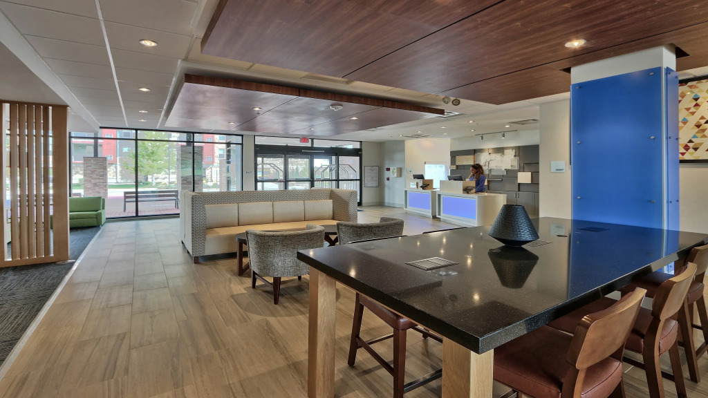 Holiday Inn Express & Suites Broomfield by IHG