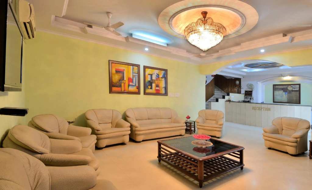 Hotel Pablas International, New Delhi, Near Metro