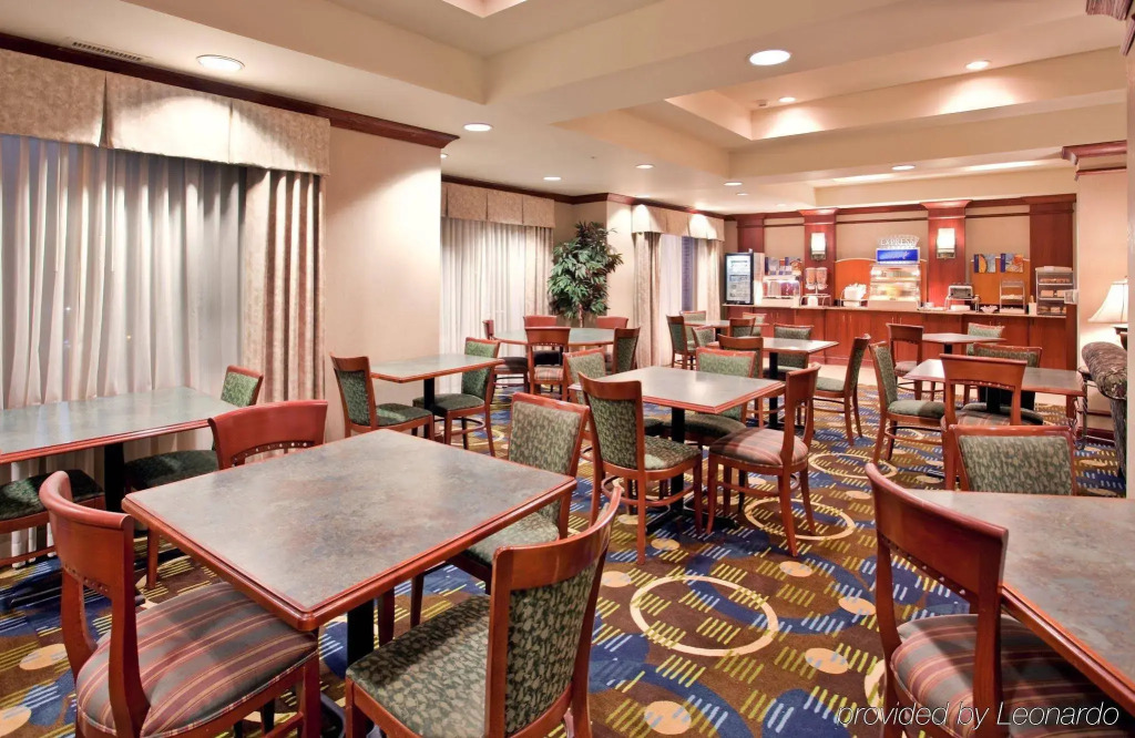 Holiday Inn Express Independence - Kansas City by IHG