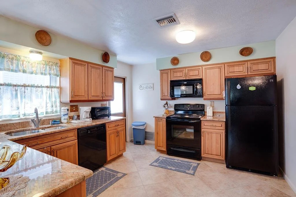 Hanyo Hideaway Located on Canal 2 Br Home by Redawning