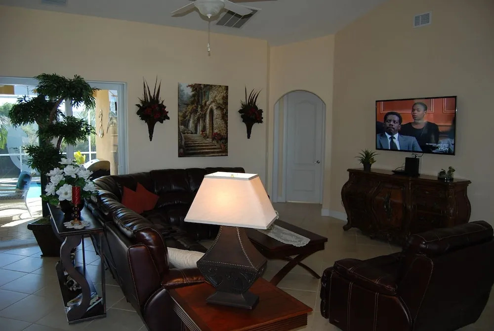 House Bermuda by Vacationhit