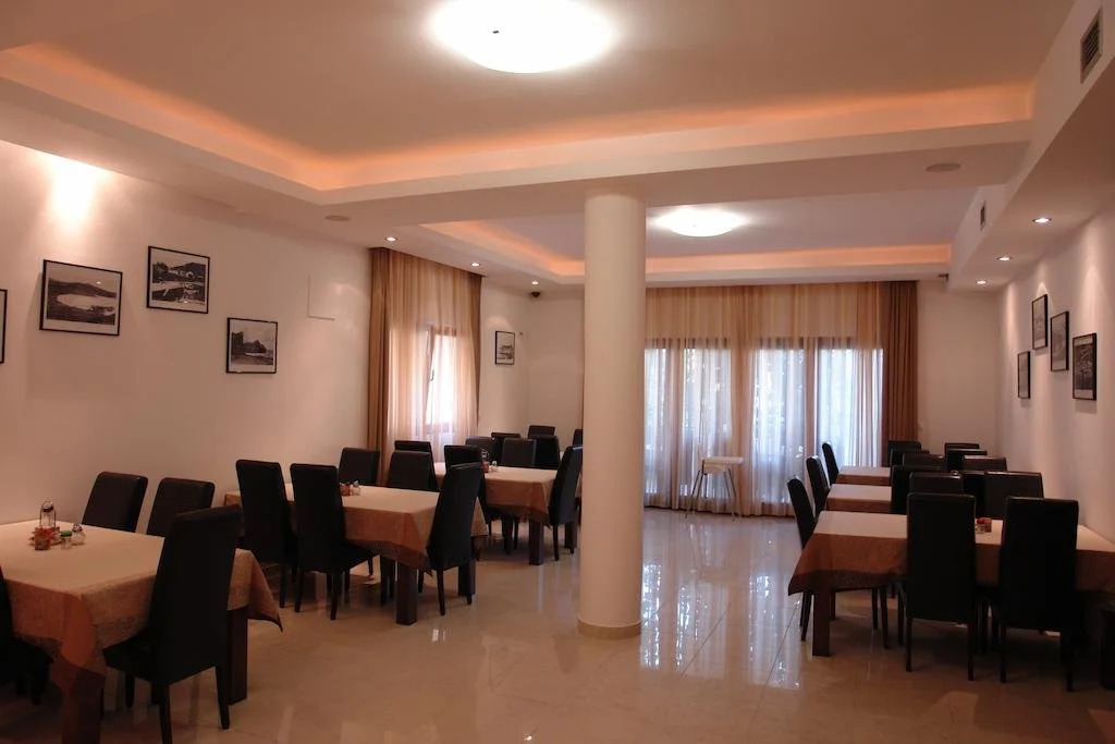 Apartments Butua