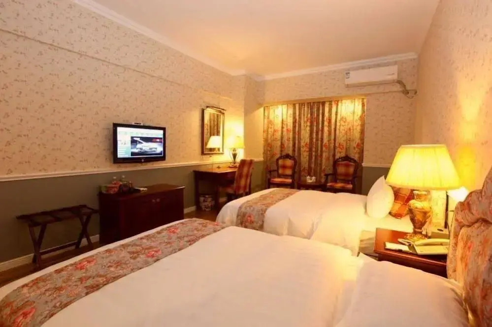 Chongqing Kaifei Hotel