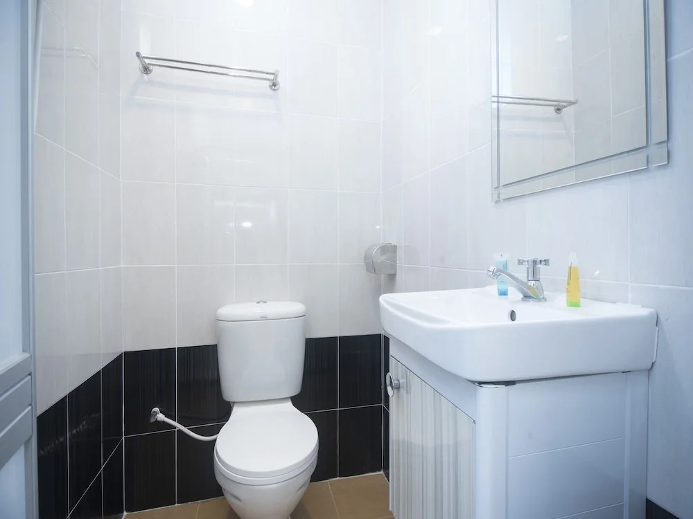 OYO 1101 Hotel Jerai CT Inn