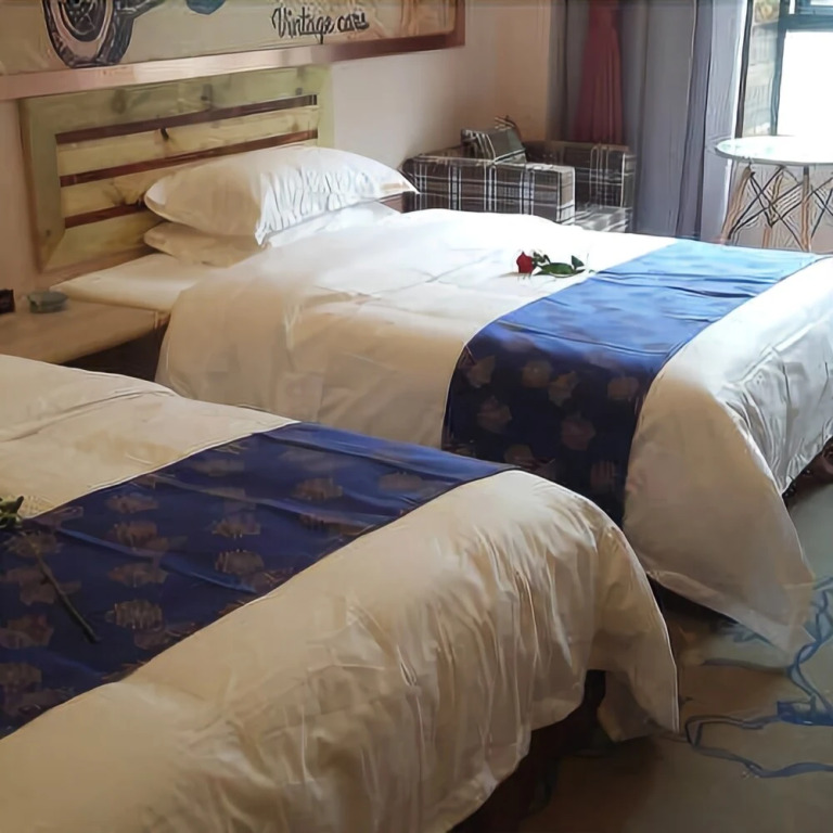 Zhaxi Zhuomu Hotel