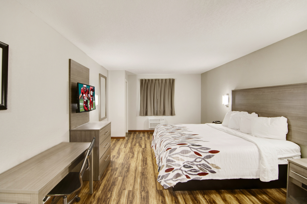 Red Roof Inn & Suites Pensacola-NAS Corry