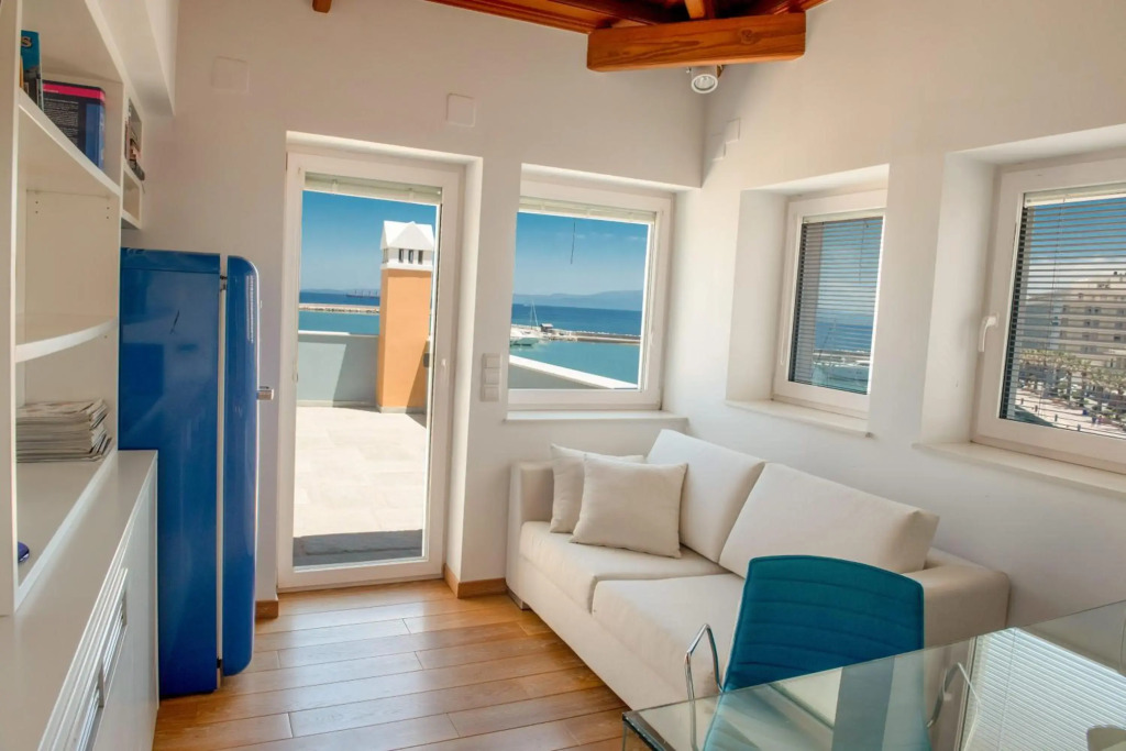 Sideratos Sea View City Apartment