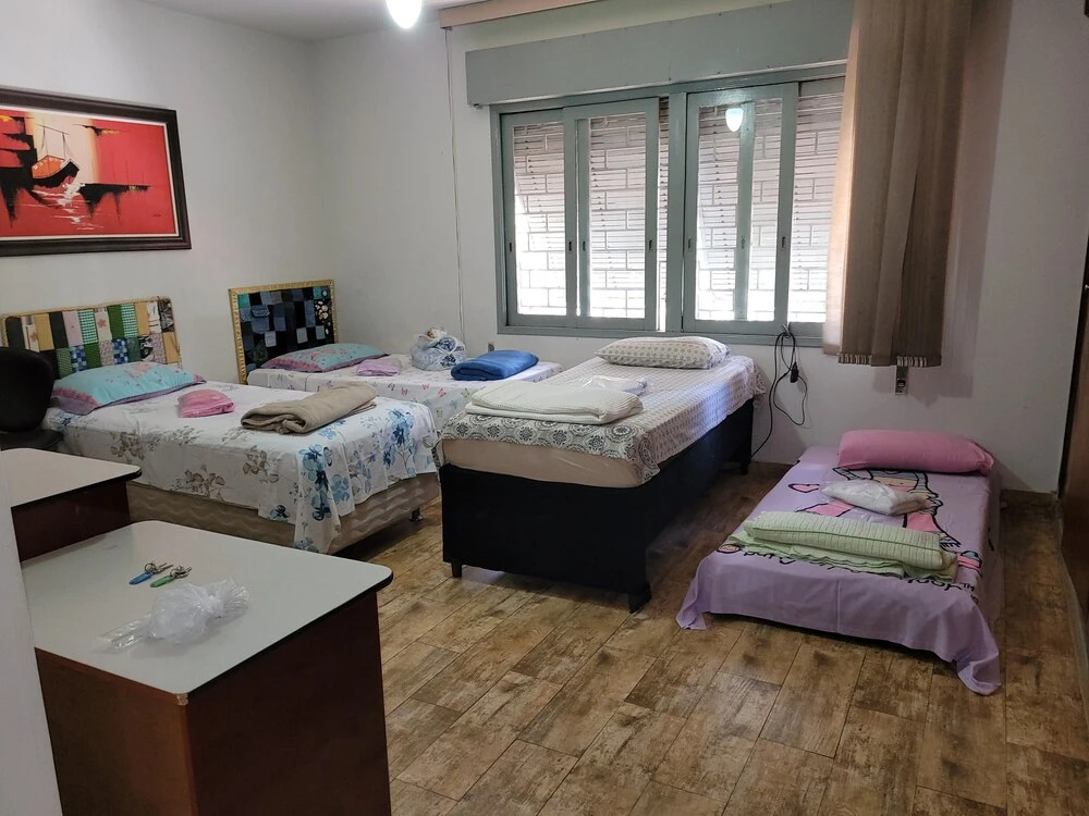 HOSTEL HOME ACADEPOL METRO BUTANTA e USP