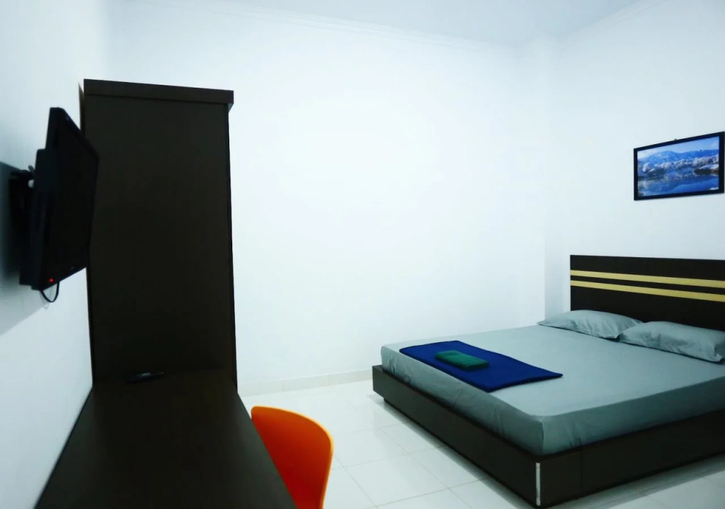24 Hour Guest House