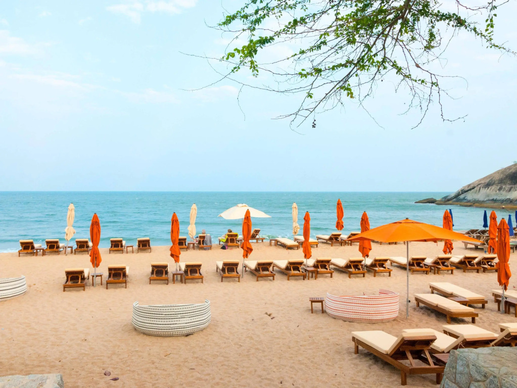 Sanae Beach Hua Hin