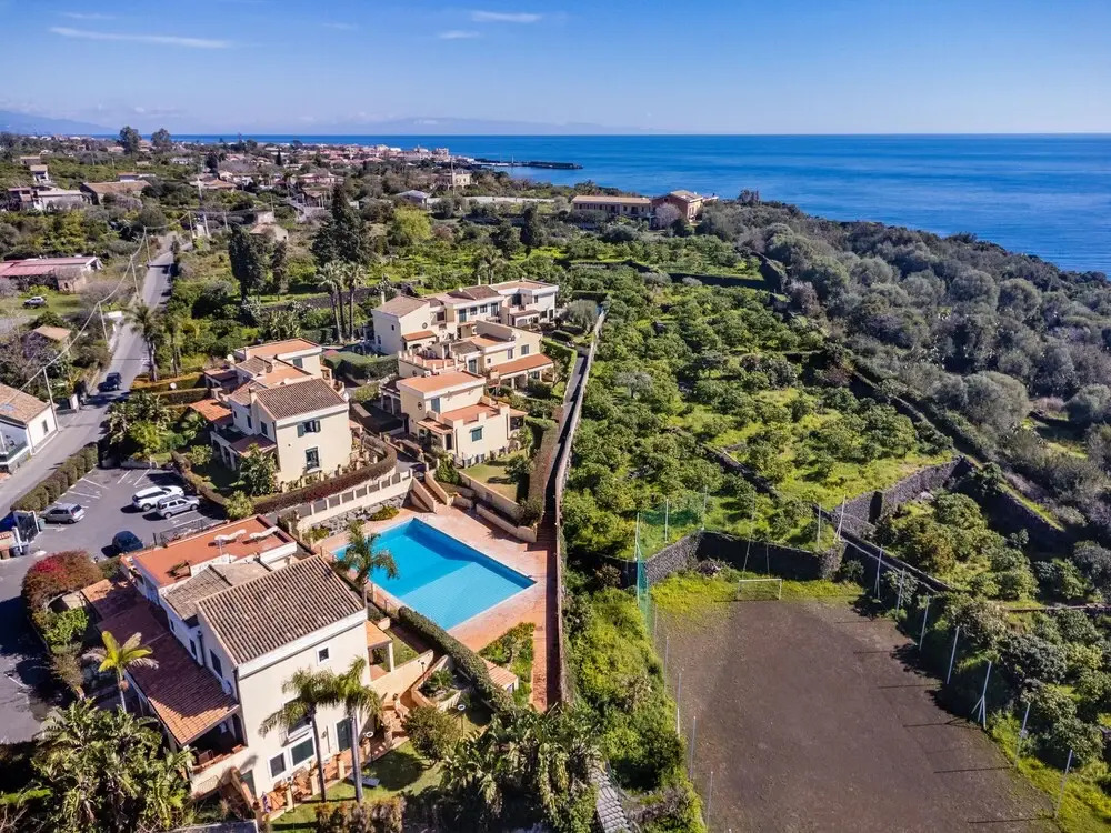 Villa Leone with Pool by Wonderful Italy