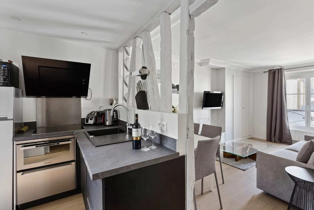 Modern Apartment Near Opera Garnier