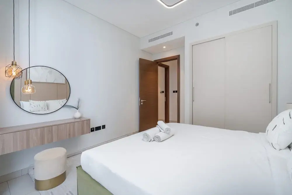 Lavish 2BR Apartment in Sobha Creek Vistas Reserve