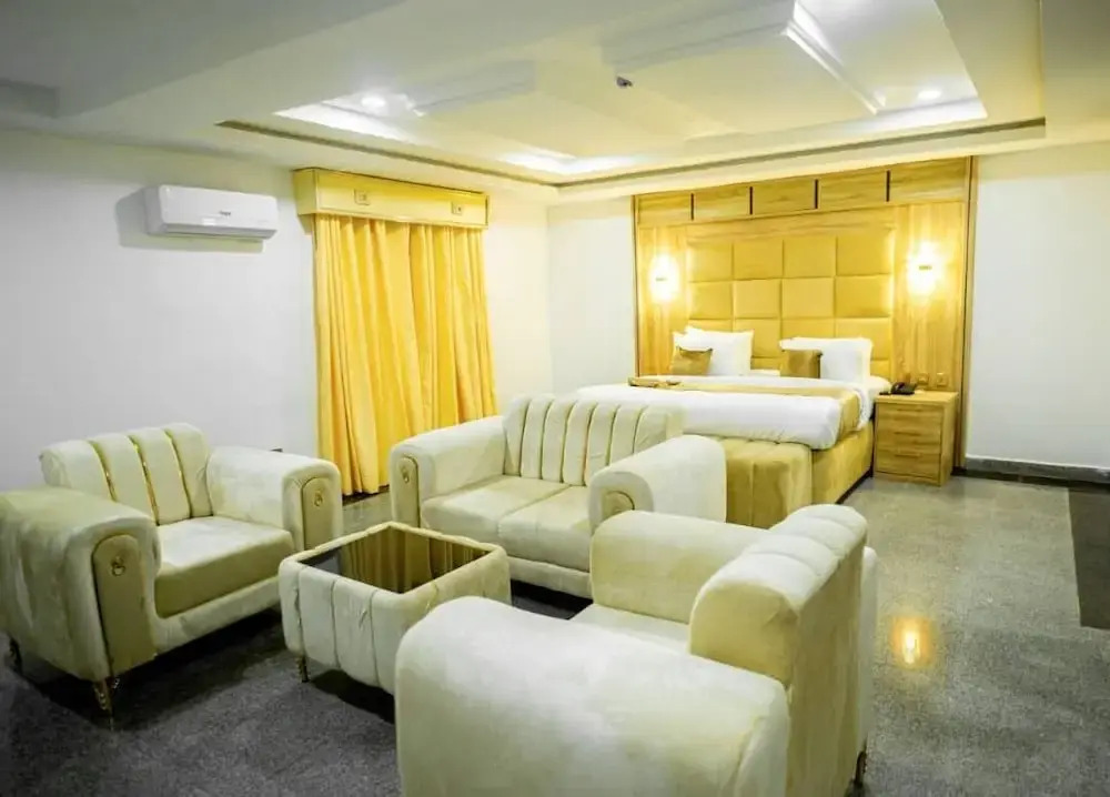 Immaculate Excellence Luxury Hotel