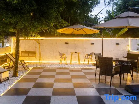 Weizhou Island Banxia Yunjian Homestay (Shell Beach)