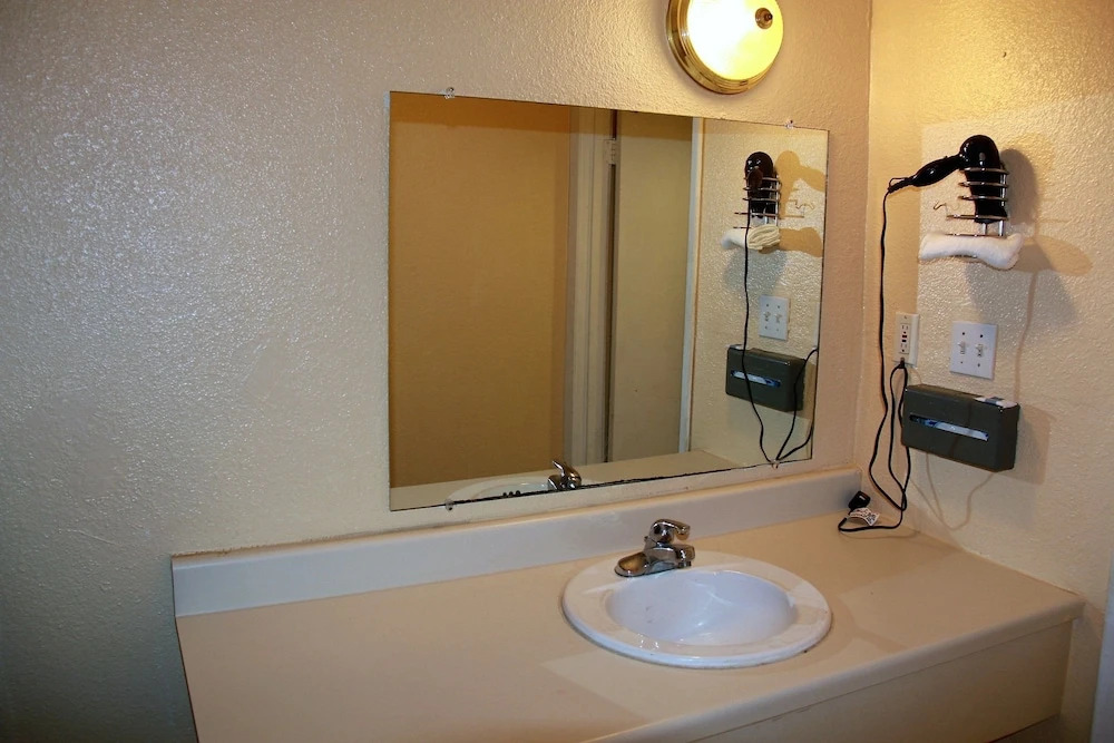 Wildflower Inn & RV Park