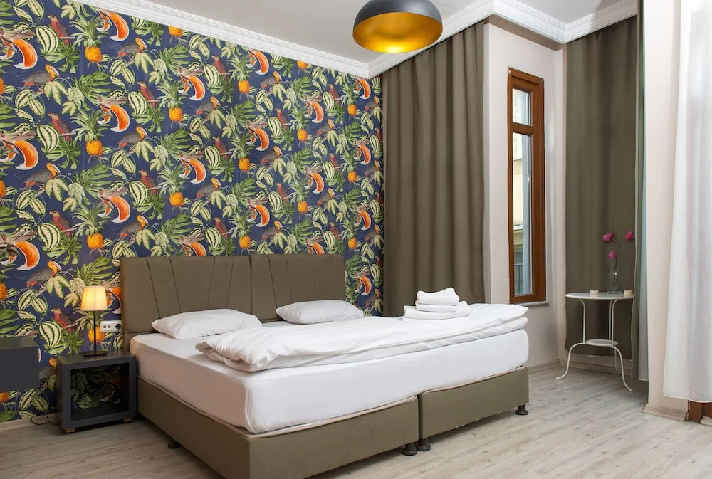 Mayer Catikkas Suites