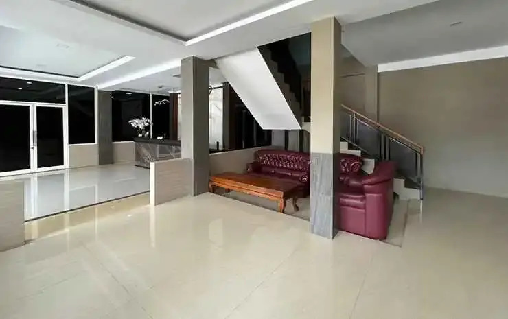 Urbanview TWH Costel near Stadion Maguwoharjo Yogyakarta