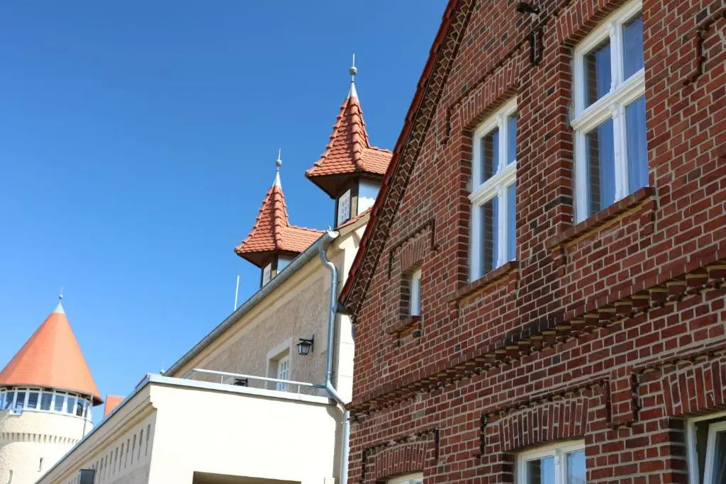 Der Westflügel Mme Mimi 54