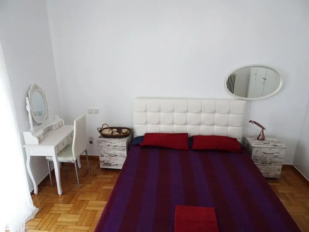 Eva's Urban Apt In Athens