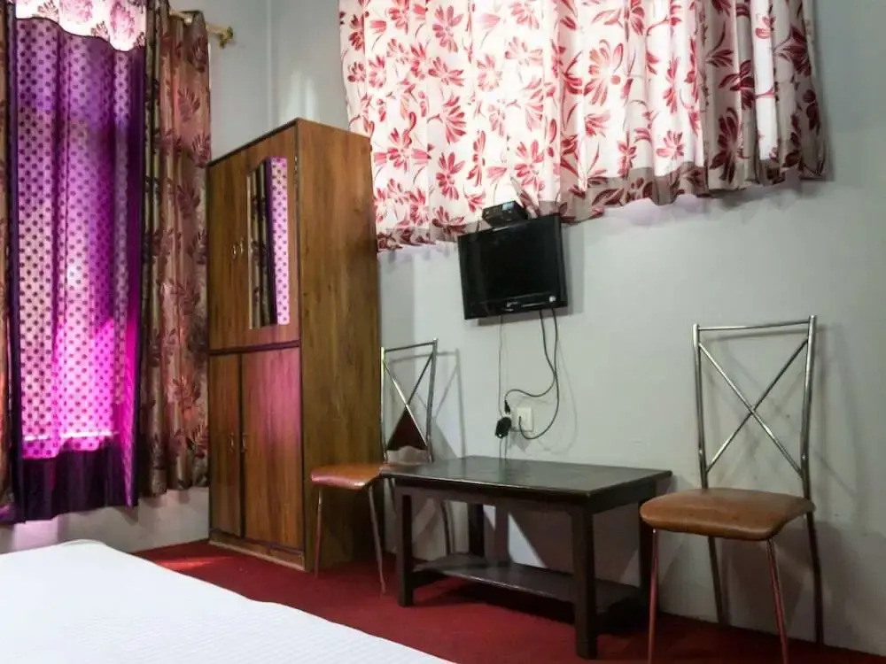 OYO 13334 Home Modern Stay Dharamshala
