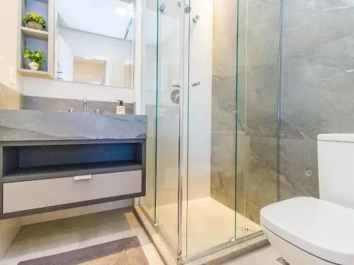Ed. Porto Madero. Apartamento alto padrão próximo a Praia de Bombinhas!