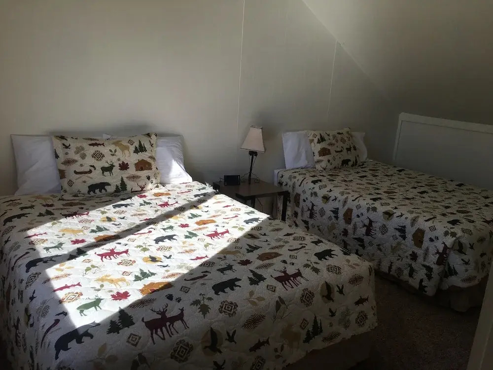Fife Lake Lodging