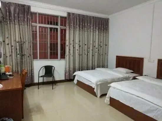 Hezhou Huangyao Longquan Business Hotel
