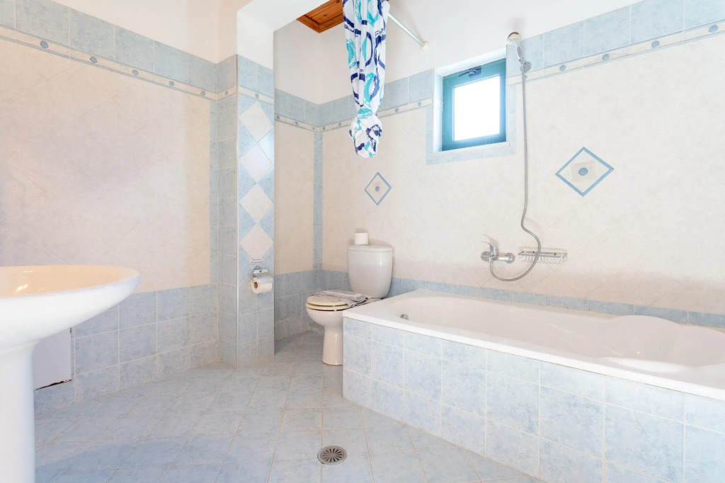 Spiros Beach Villa Large Private Pool Walk to Beach Sea Views A C Wifi Car Not Required - 971