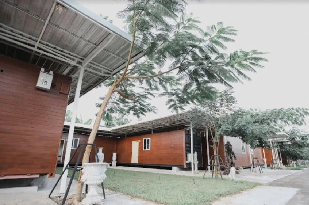 Happy Land Residence