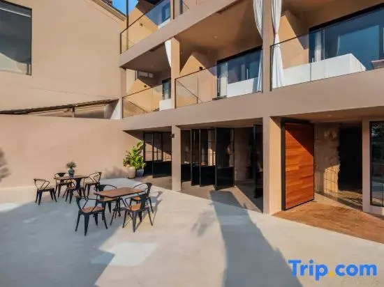 Wind Valley · Spatial Aesthetics Lake View Resort Homestay