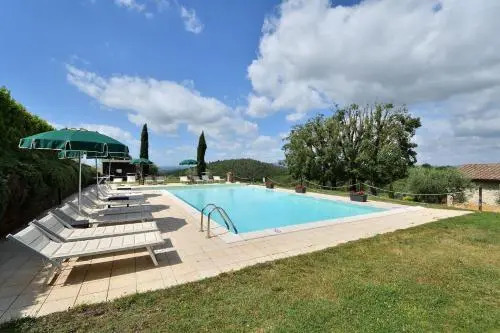 Paglia Apartment