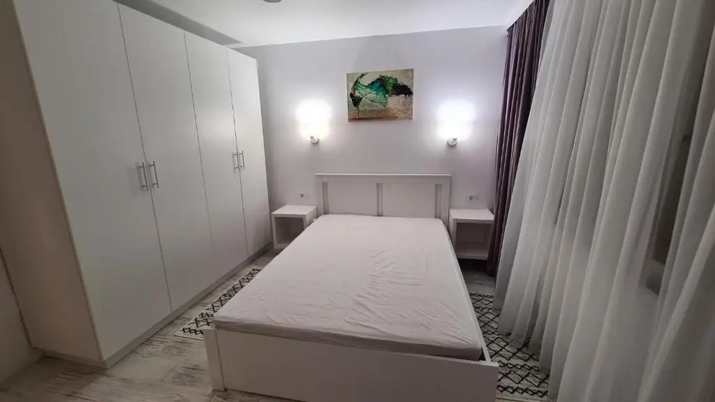 La Fluturi Apartament