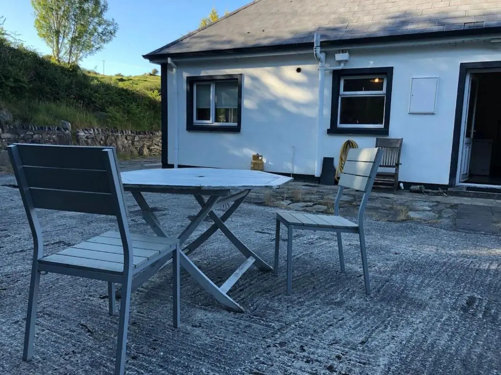 Modern Six Bedroom House Westport