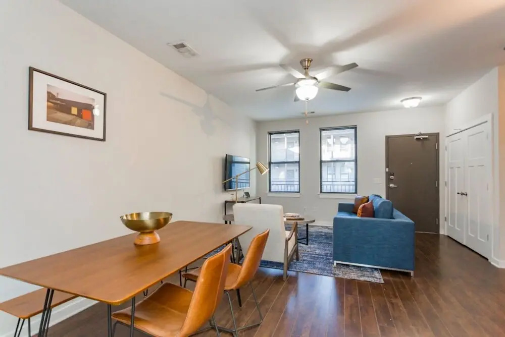 CozySuites Music Row Bold 1BR in Midtown Nashville